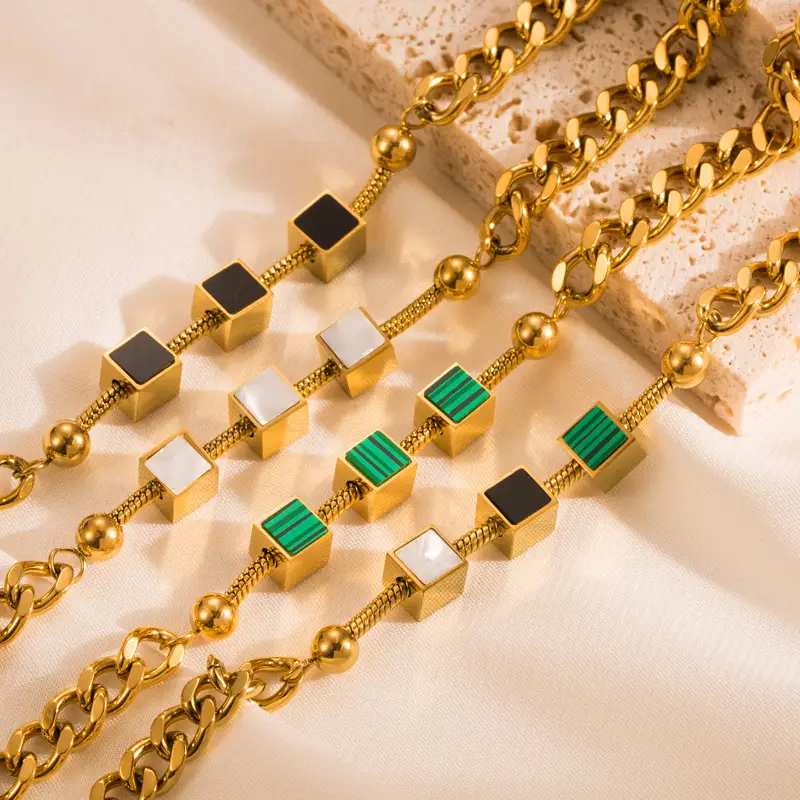 A Niche Yet Affordable Shell Bracelet For Women