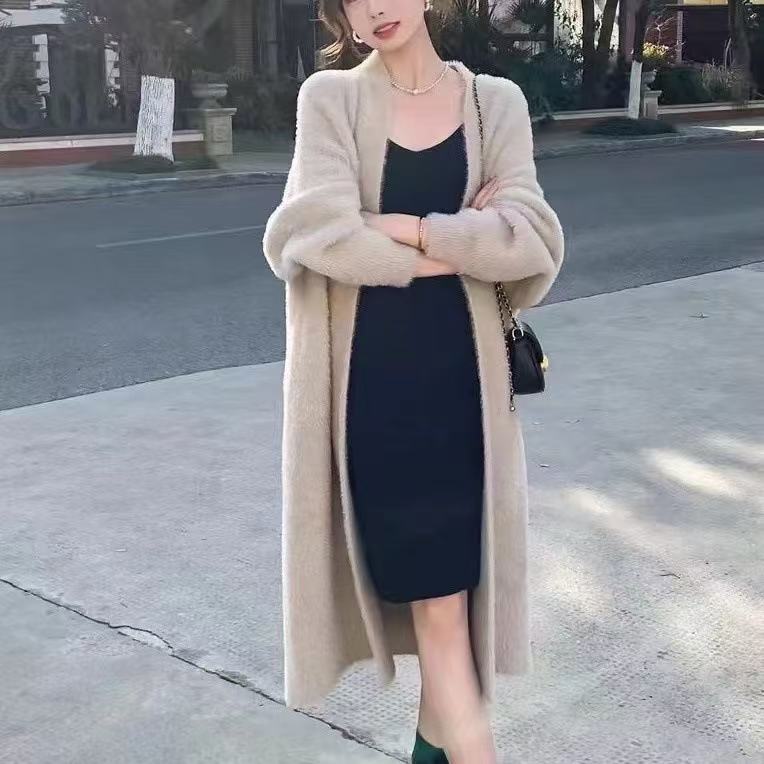 Slimming Relaxed-style Long Coat Made From Faux Mink Velvet