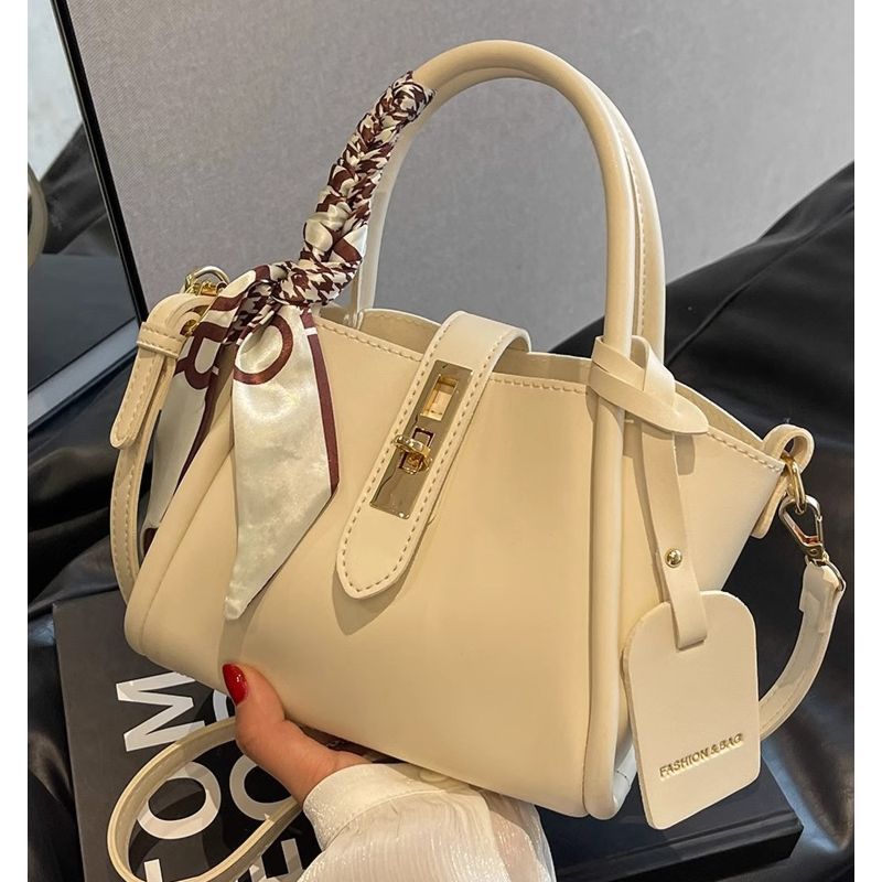 Sac Bandoulière Femme Texture — Cuir PU Minimaliste Urbain 4