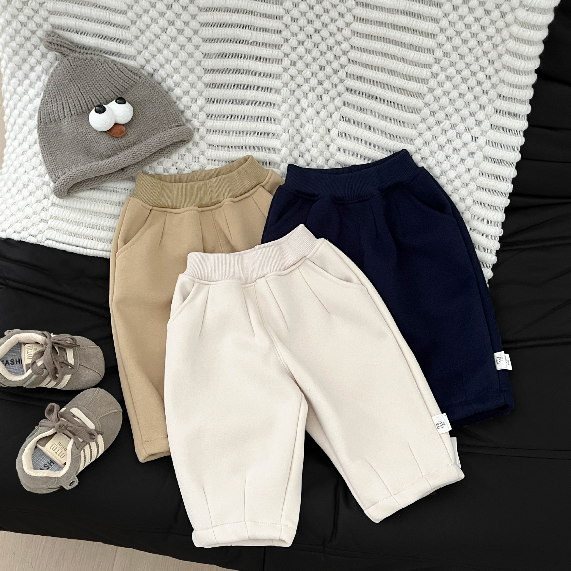 Fleece-lined Embroidered Thickened Casual Warm Pants