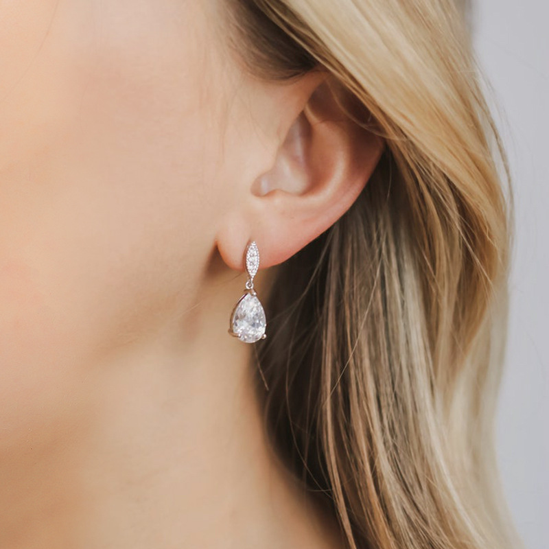 Simple Fresh Water Drop Zircon All-match Exquisite Petite Ear Studs