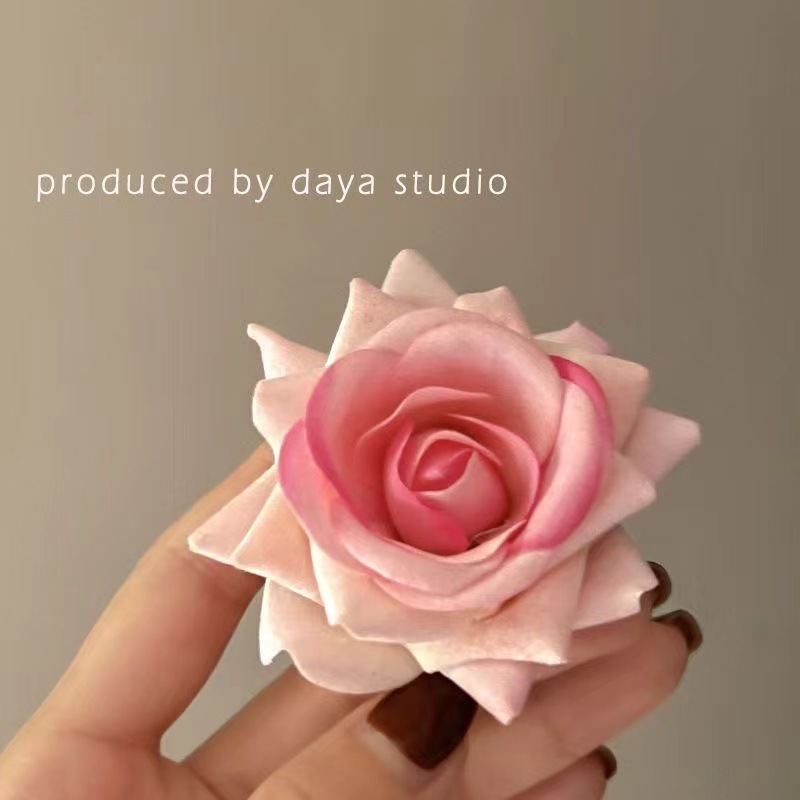 Pink Rose Side Clip