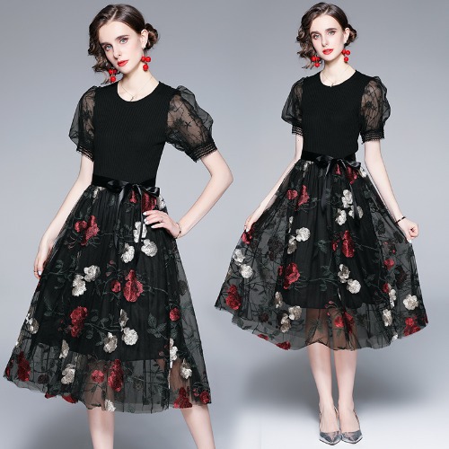 Bubble-Sleeve Mesh Embroidered Dress, picture 4 of 8