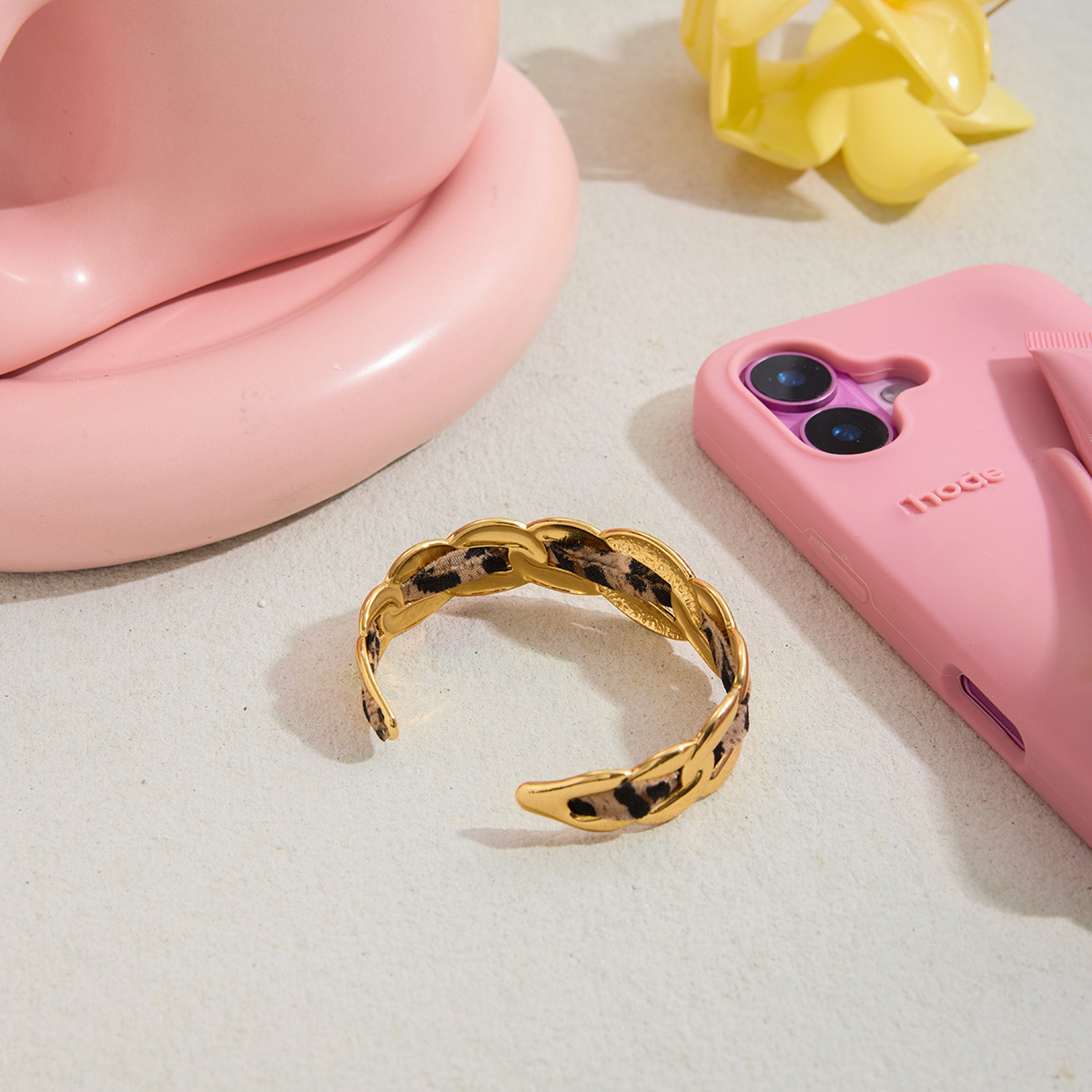 Vintage Leopard-Print Womens Bracelet In 18K Gold And Stainless Steel