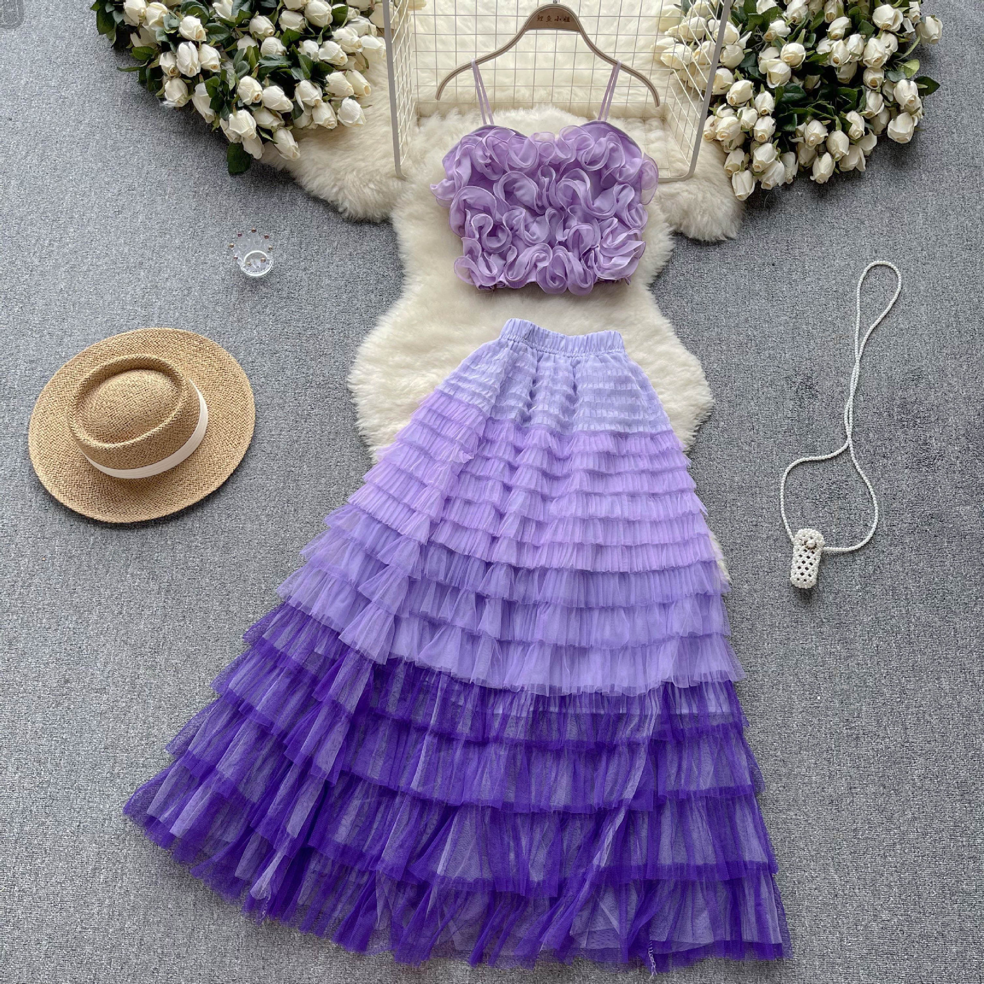 طقم نسائي فاخر مكون من سترة شبكية بأزهار ثلاثية الأبعاد وقميص كورسيه نصف طويل بتصميم خيالي