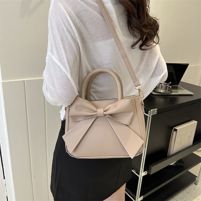Fashionable Retro Bow-Trimmed Small Square Handbag Crossbody Or Shoulder Style