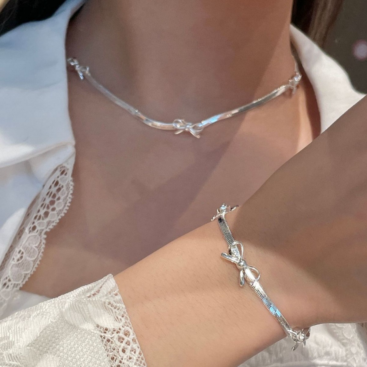 Bow-knot Light-luxury High-end Design Pendant Accessory Clavicle Chain For Women