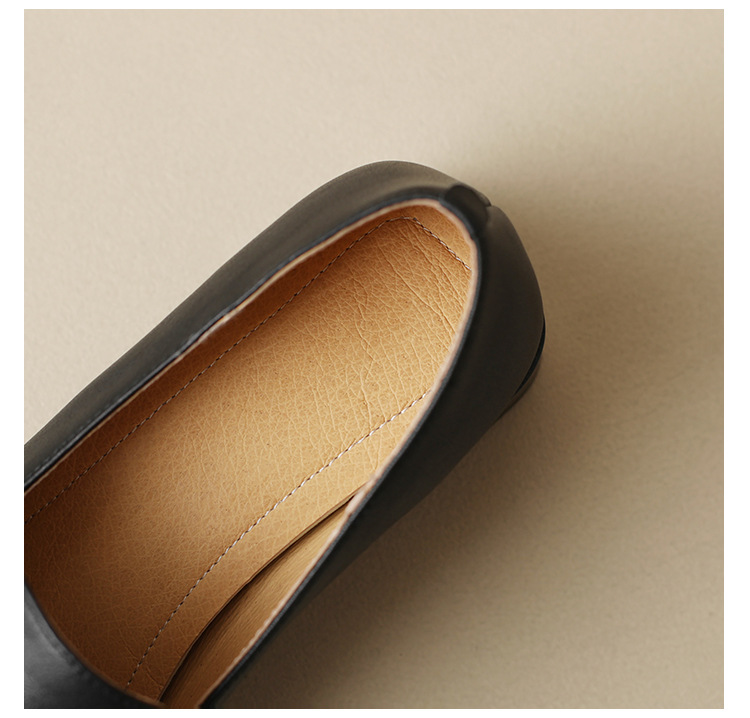 Women’s Retro Minimalist Mid-Heel Leather Shoes