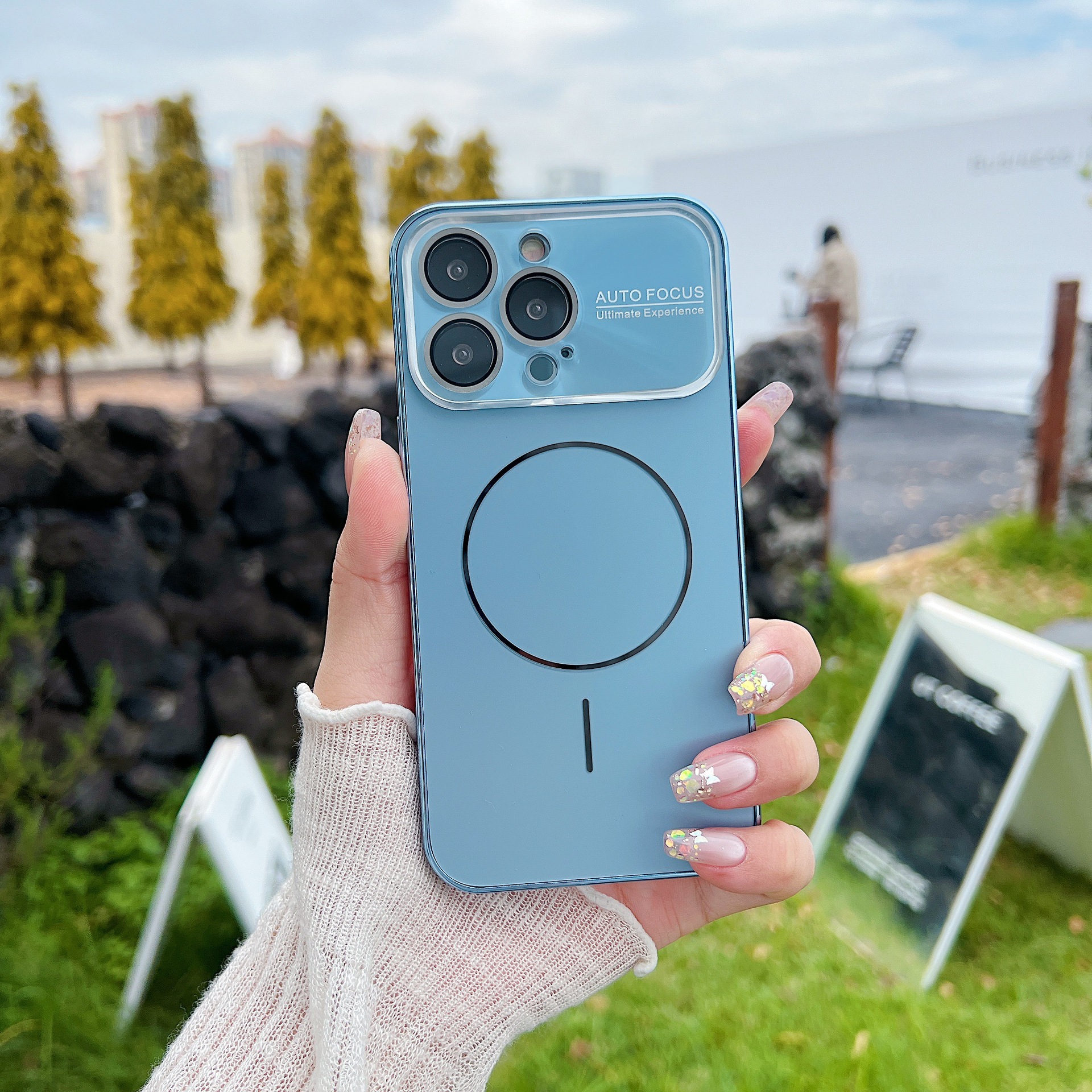 Laser-Cut Large-Window Lens Ring Magnetic Phone Case 5