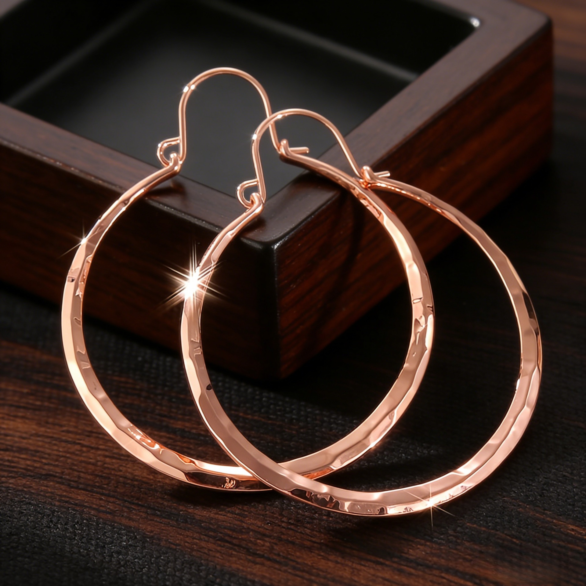 Women's Simple Fashionable Delicate And High-end Earrings