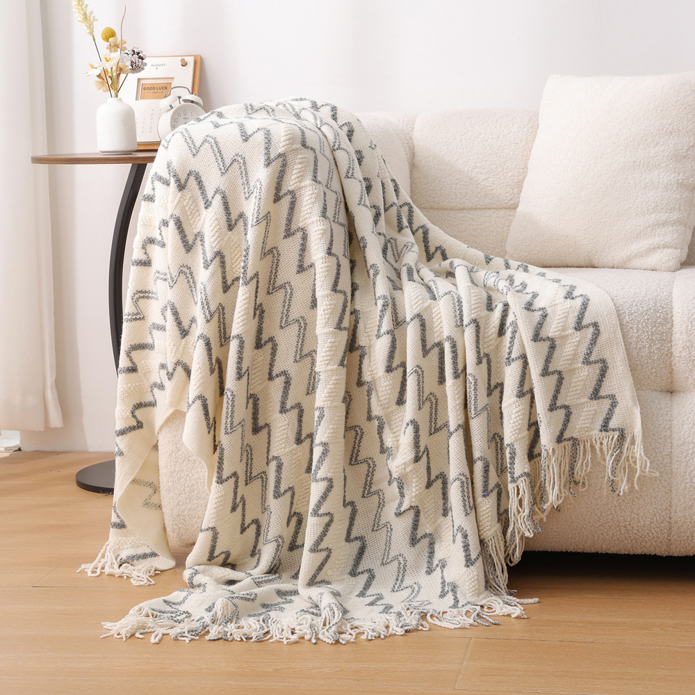 Cape-style Model Room Sofa Nap Blanket