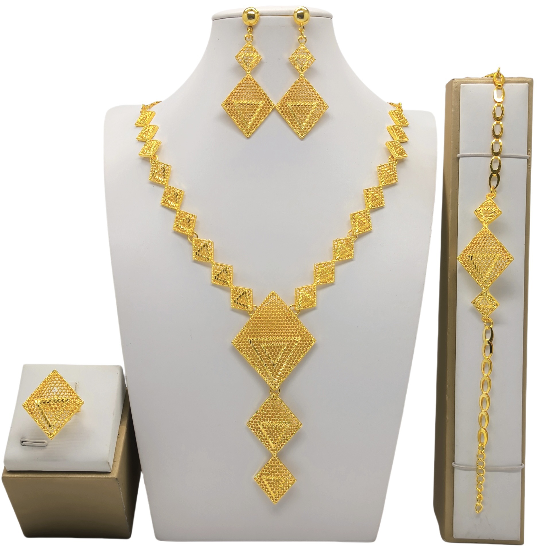 https://cf.cjdropshipping.com/quick/product/682b7fdf-527d-47fc-a643-fb0152e9eb74.jpg