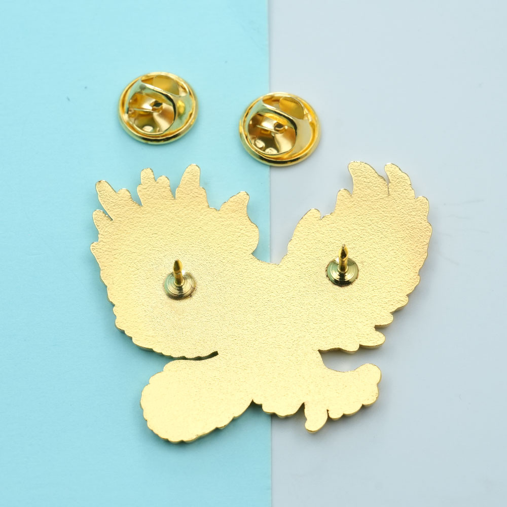 Animal Metal Badge Vintage Brooch