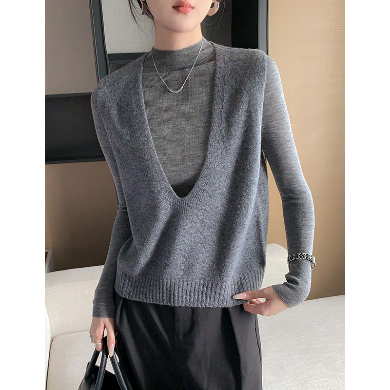 Elegant Deep V-neck Pure Wool Versatile Layered Knit Vest