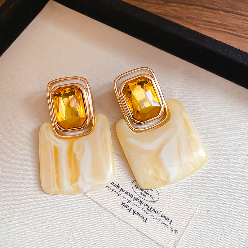 Silver Stud Rhinestone-encrusted Square Blooming Resin Stud Earrings
