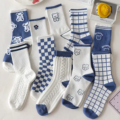 Women's Cute Cartoon Bear Thin Mid-calf Length Socks