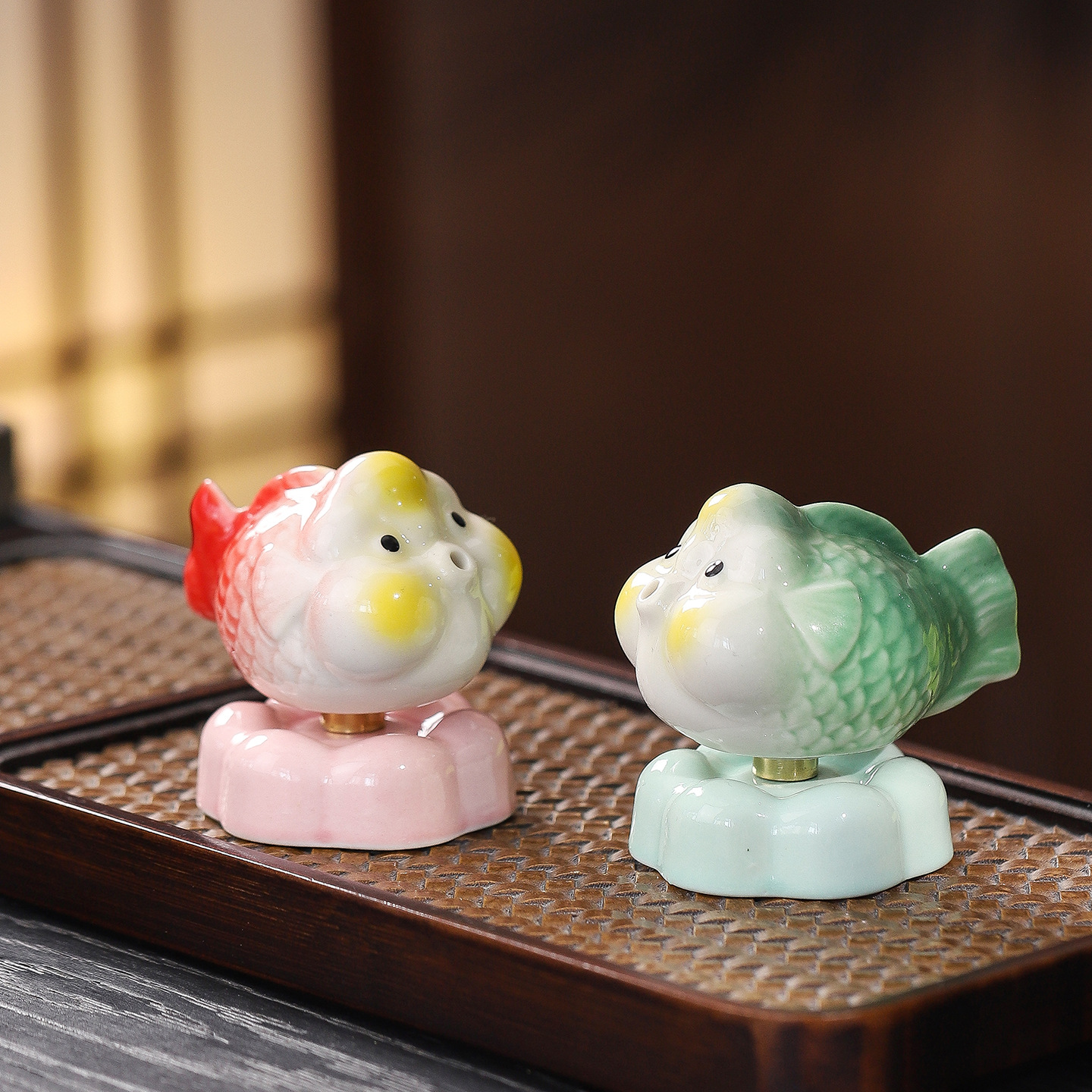Ceramic Spinning Good Fortune Koi Bubble Fish Tea Pet