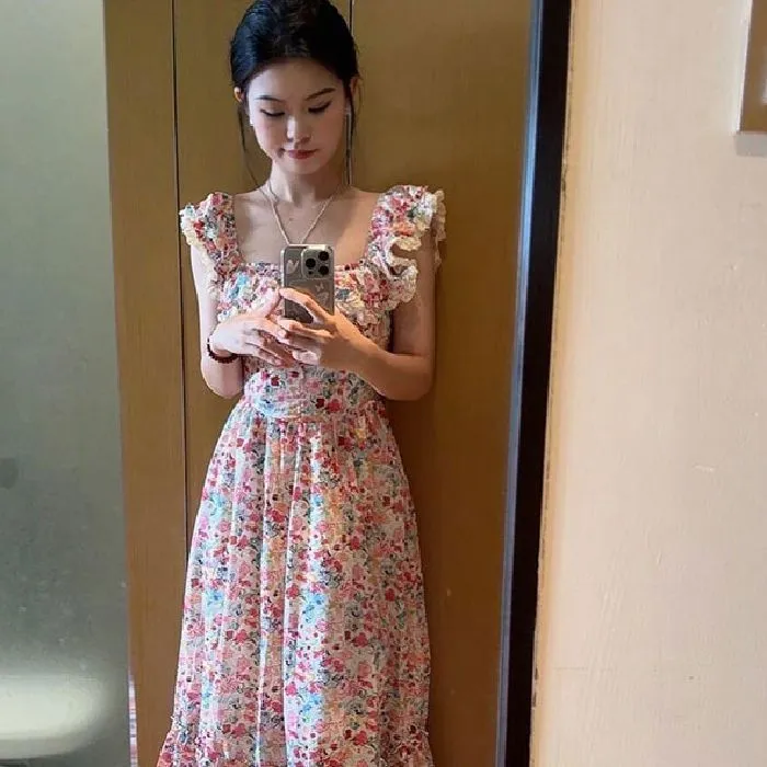 Oil Painting Of Girl Floral Square Collar Dress - Color