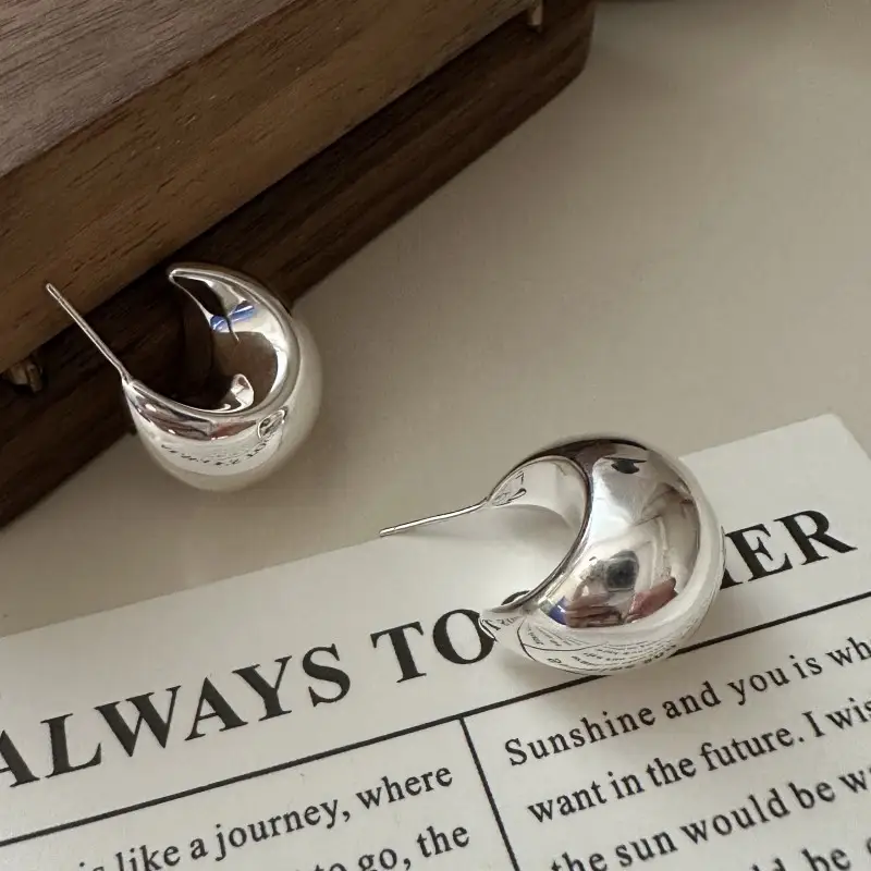 Niche Design Simple Fashion Retro Earrings