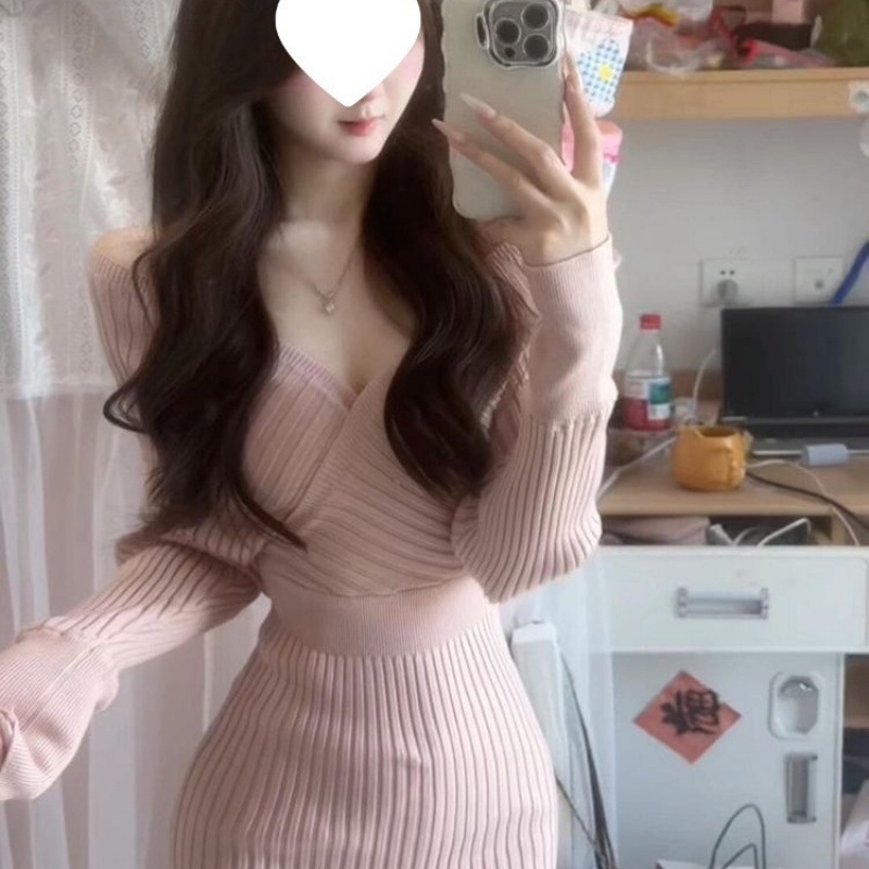 Long Sleeve Womens Sheath Dress For Fallwinter With A V Neck 2