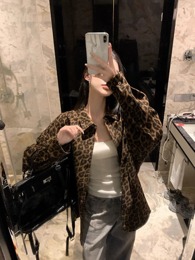 Buy Women's Clothing Online | Buy Trending Dresses for Women