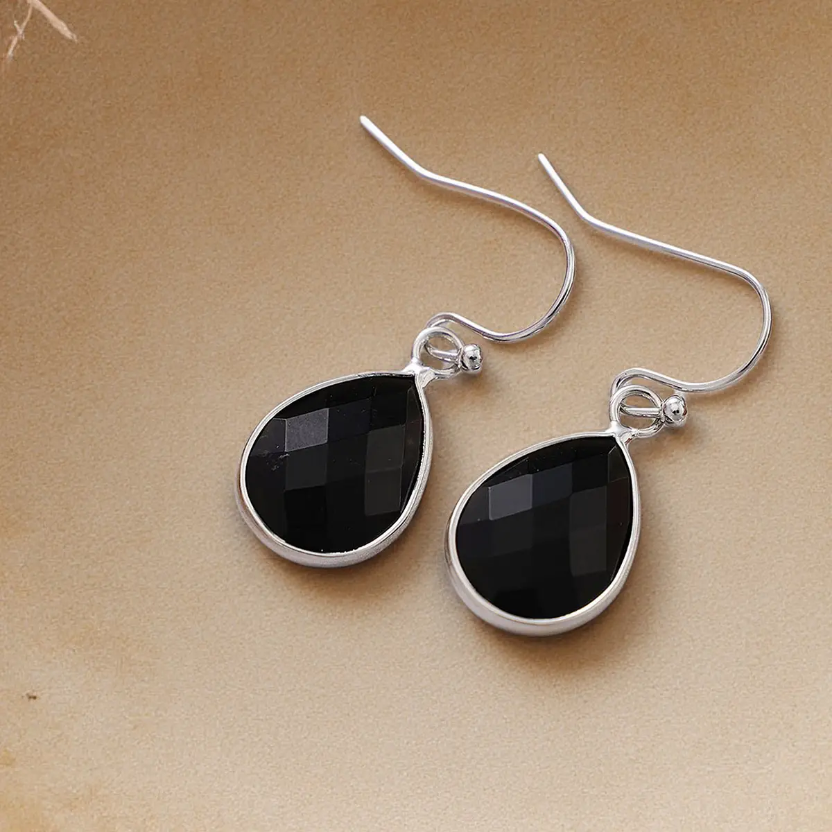 Fashionable Natural Stone Crystal Drop Pendant Earrings Jewelry