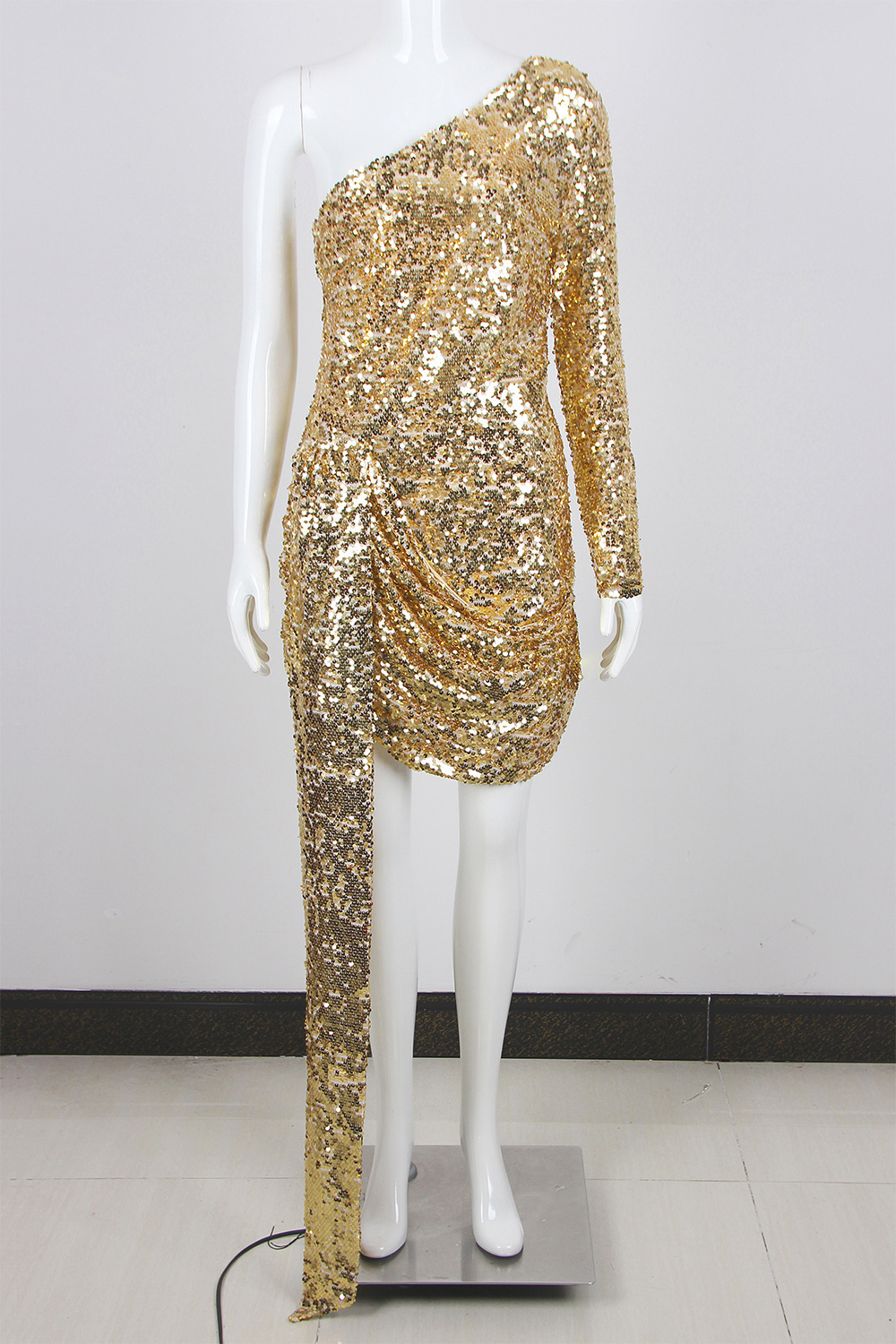Women's Sequined One-shoulder Dress For Banquet Host Annual Meeting - Image 26