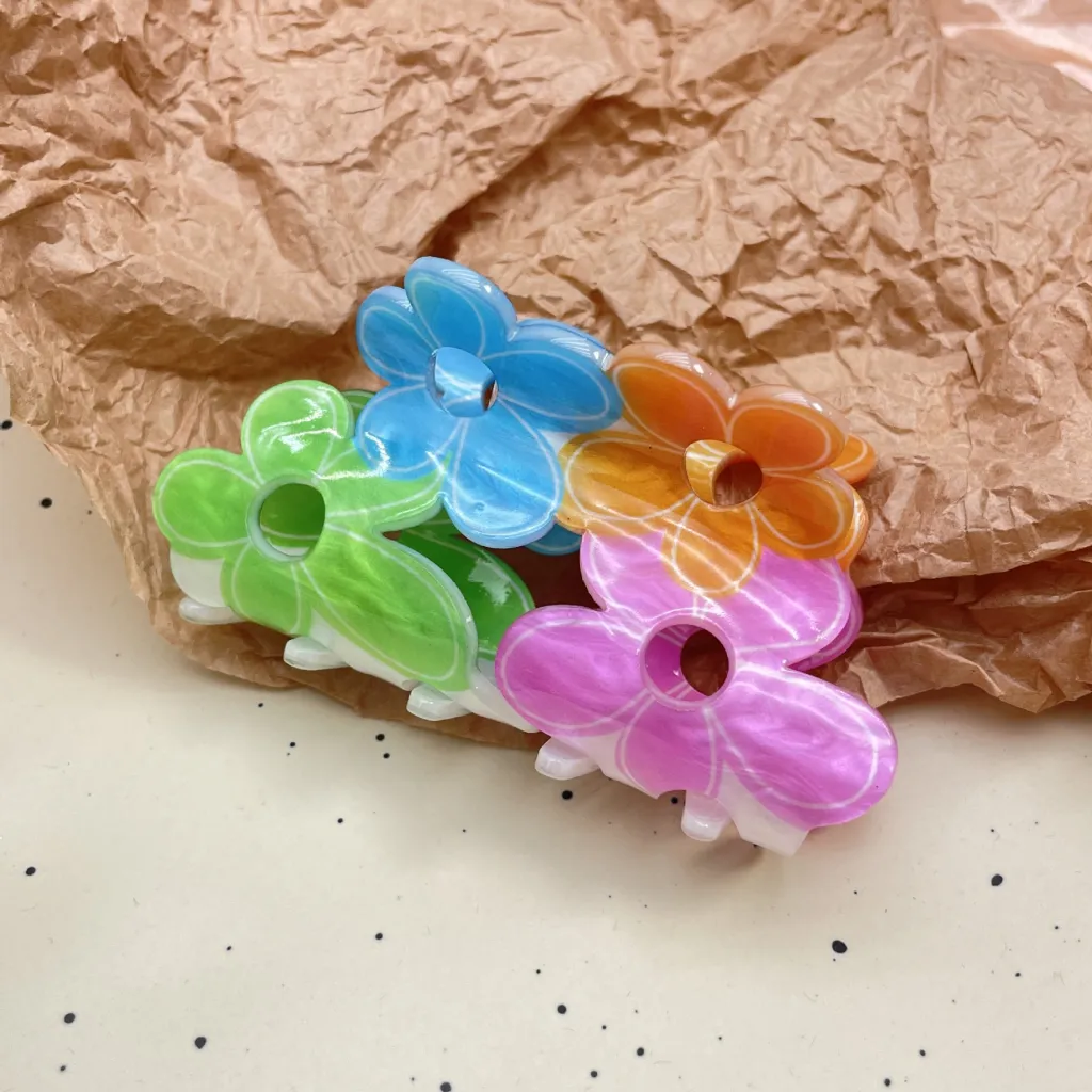 New Acrylic Hair Claw Korean Version Cartoon Hair Accessories Animal Hair Clip - Radish Hair Clip