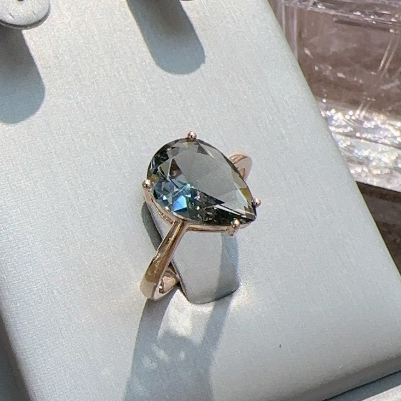 https://cf.cjdropshipping.com/quick/product/6933d926-3d87-40cc-ad1d-63fd464f851a.jpg