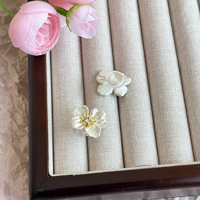 https://cf.cjdropshipping.com/quick/product/6936d96d-066f-47d7-bf67-437a78a711d0.jpg