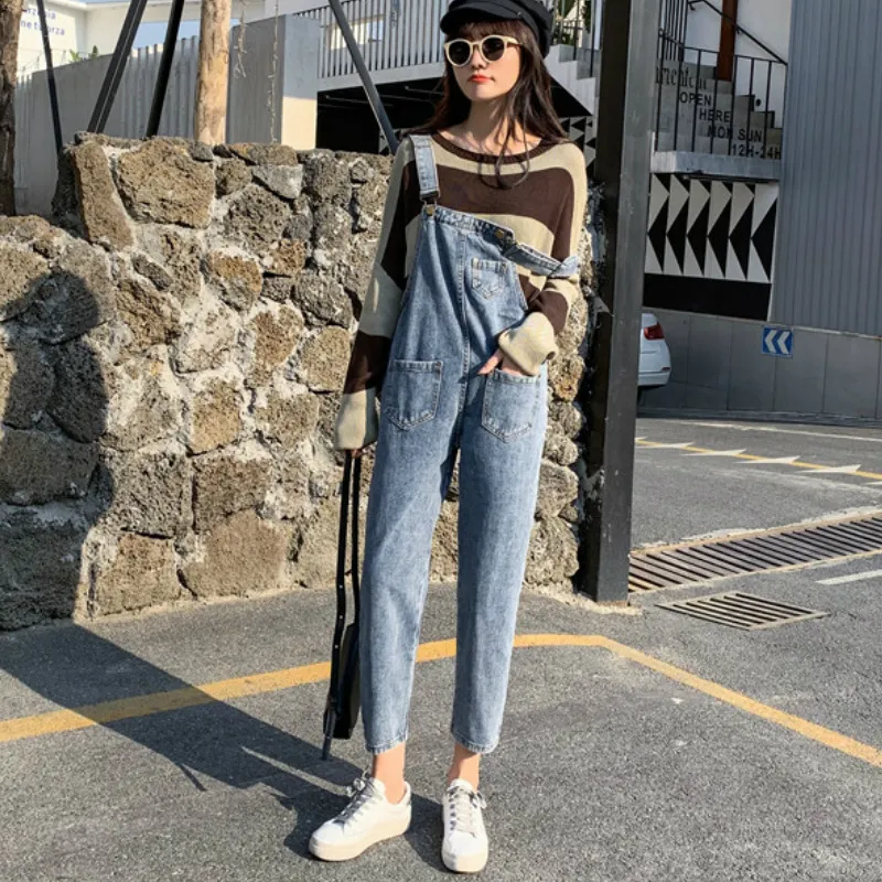 Women's High Waist Cropped Jeans - Light Blue