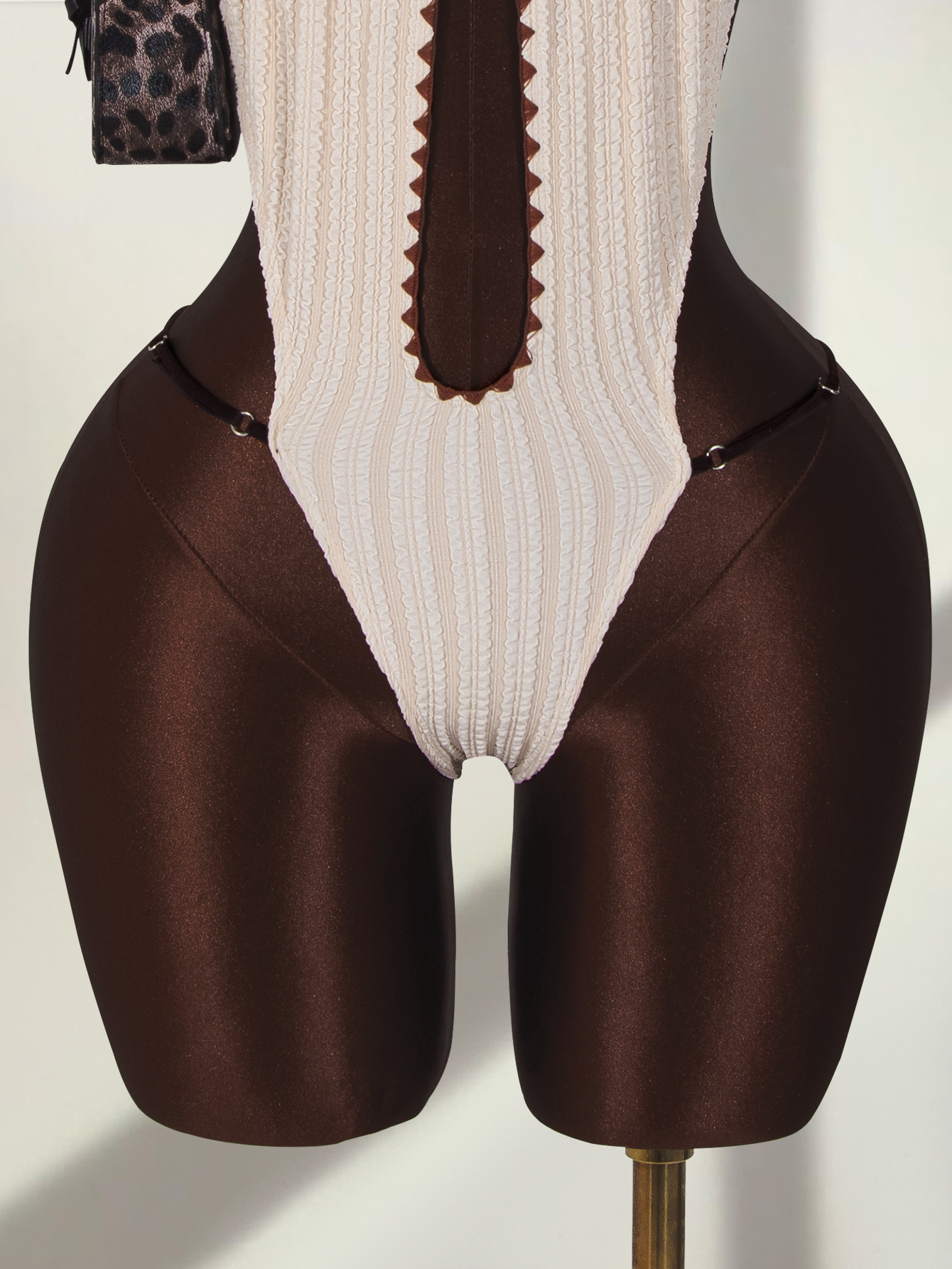 Buy Women's Clothing Online | Buy Trending Dresses for Women