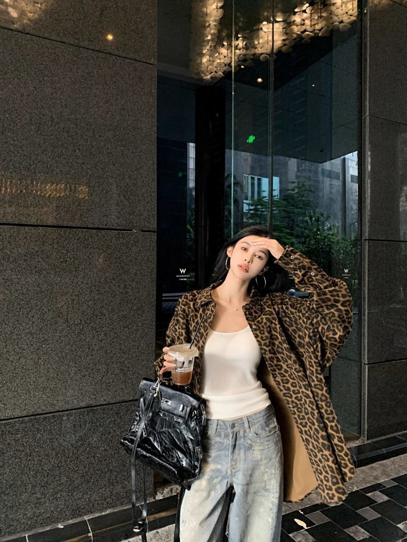 Buy Women's Clothing Online | Buy Trending Dresses for Women