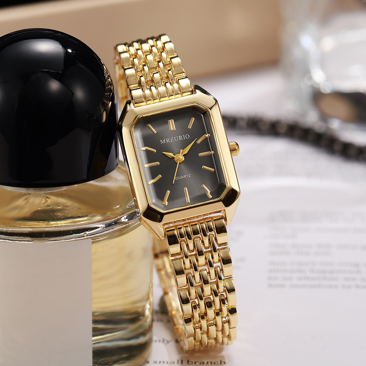 https://cf.cjdropshipping.com/quick/product/6a5bd754-34e5-4fb3-9b84-badc2fdf2485.jpg