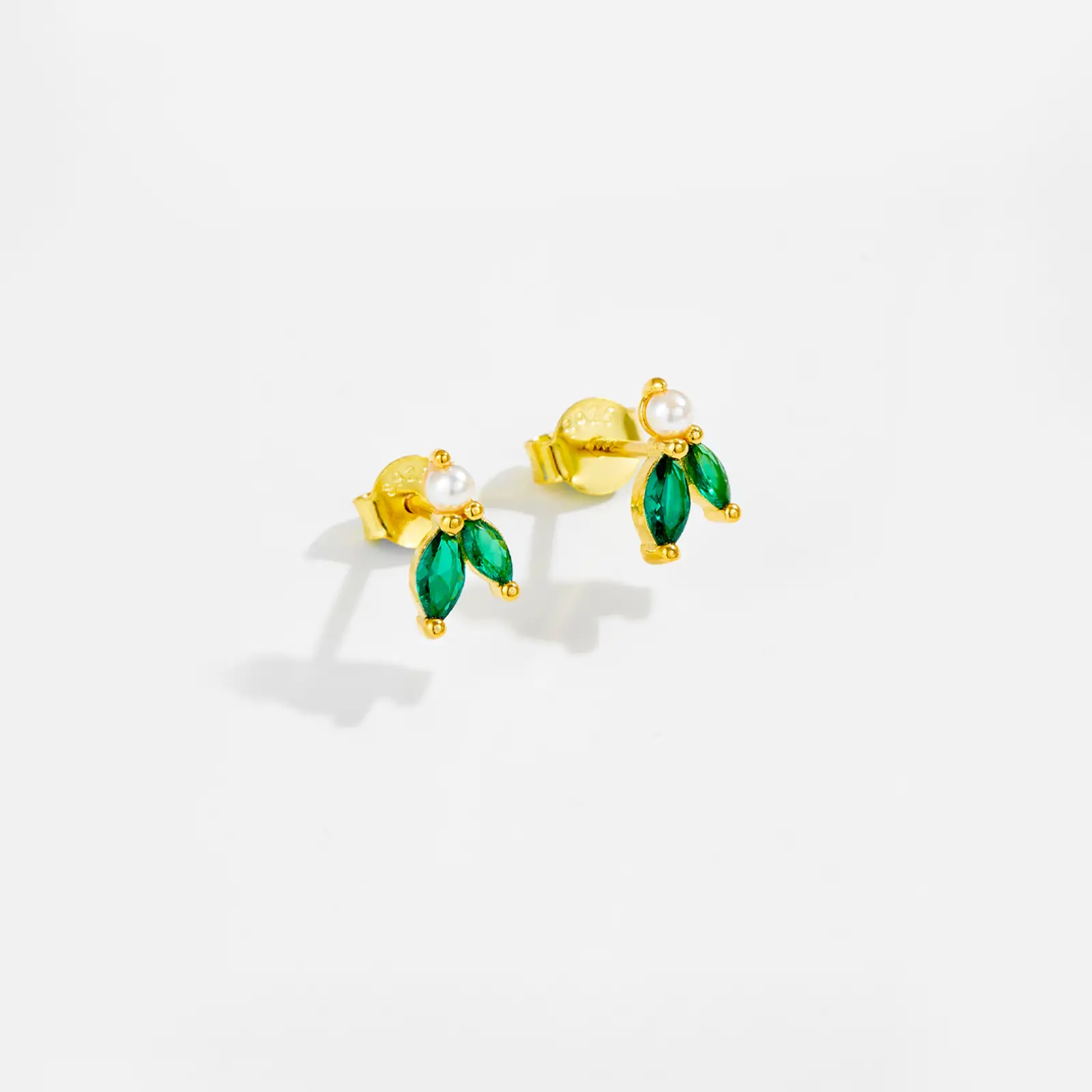 Fashion Simple S925 Sterling Silver Leaf Pearl Earrings