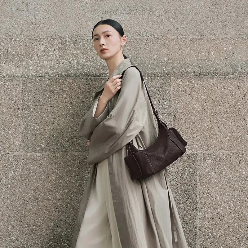 Vegetable-Tanned Full-Grain Leather Crossbody Shoulder Bag