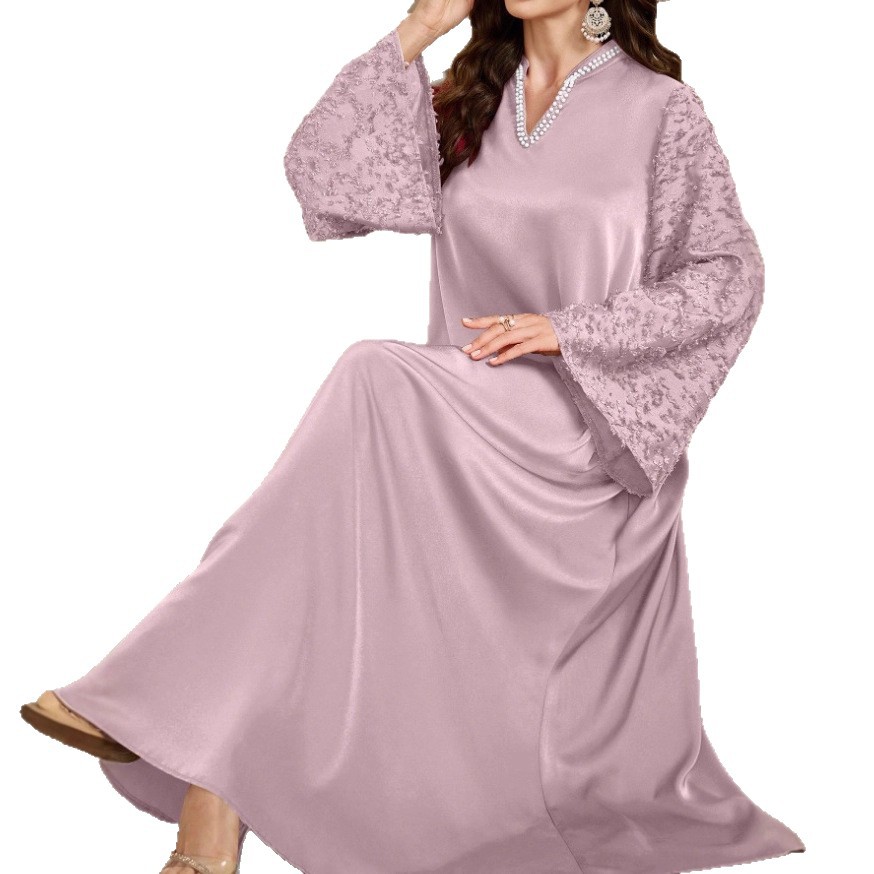 Elegant And Comfortable Long Gown With A Pearl-trimmed Collar - Image 4