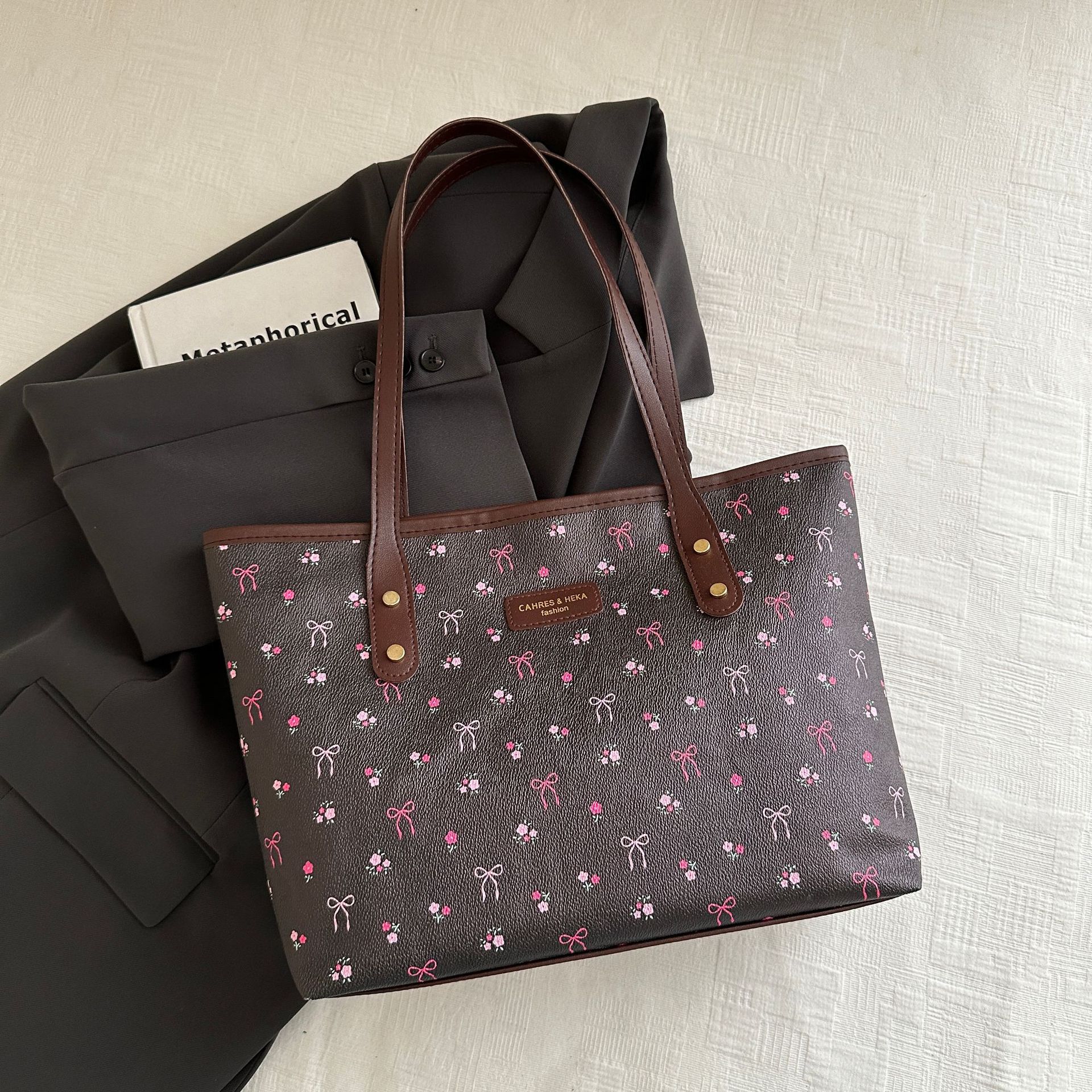 Womens Trendy Versatile And Minimalist Tote Bag