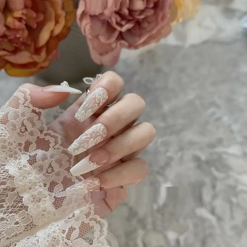 Pure White Hand-painted Embossed Lace Manicure Handmade