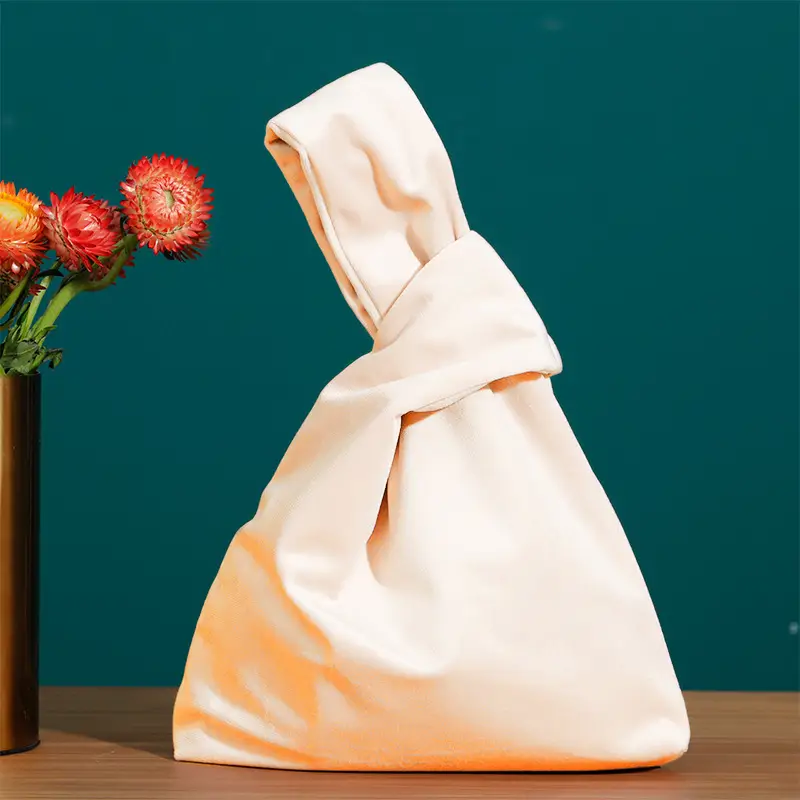 Japanese-style Hand-held Red Velvet Wrist Bag