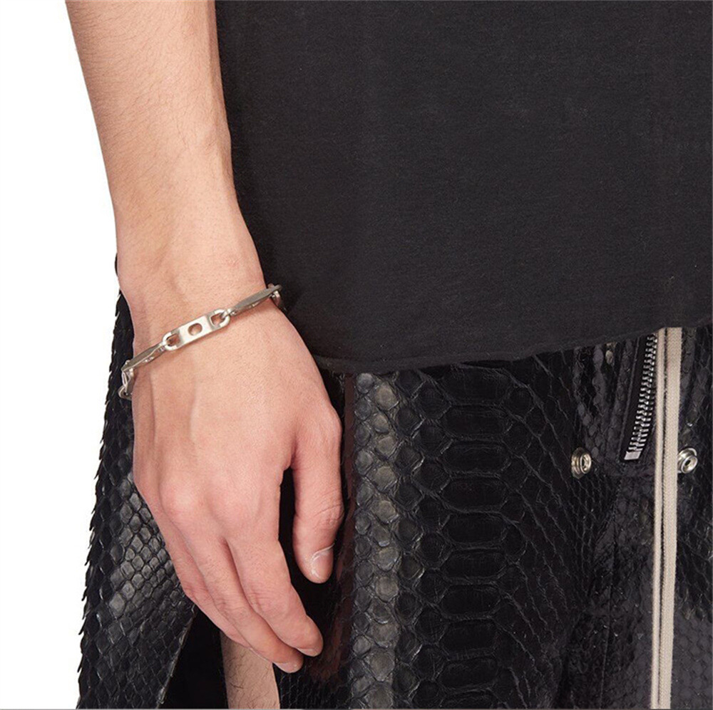 Fashion Twist Lock Stitching Bracelet