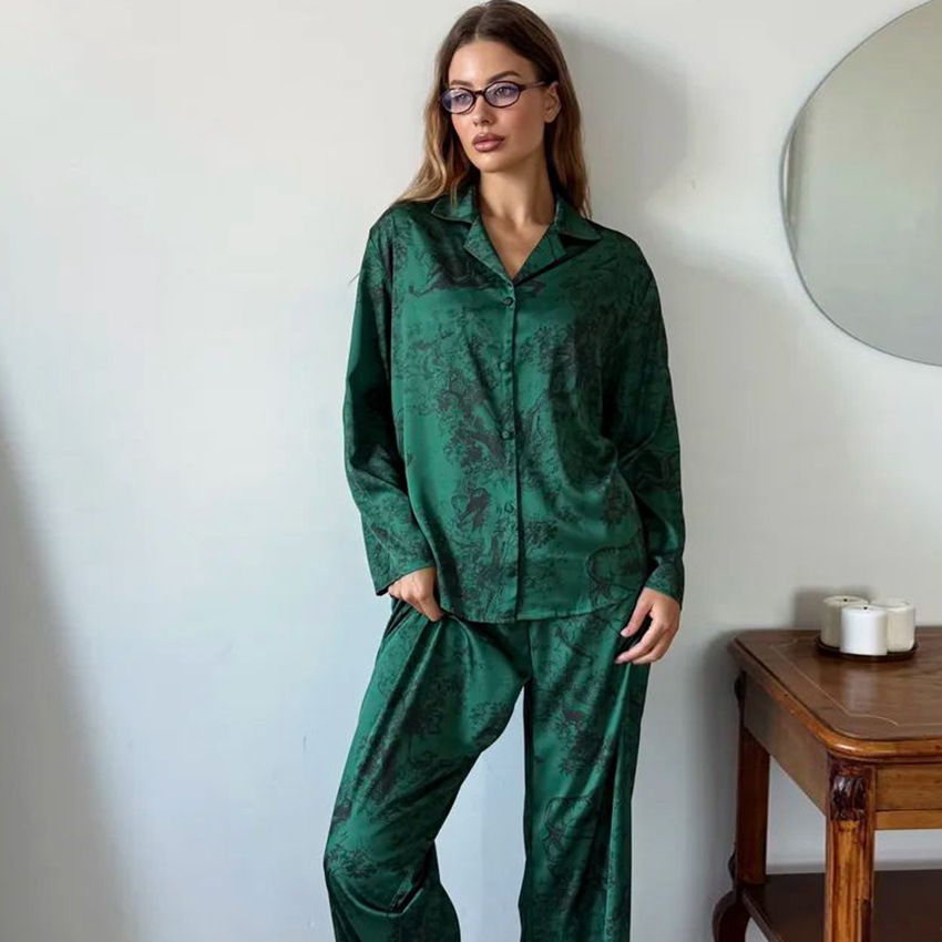 Womens Light-Luxury Printed Long-Sleeve Pajama Set With Pants