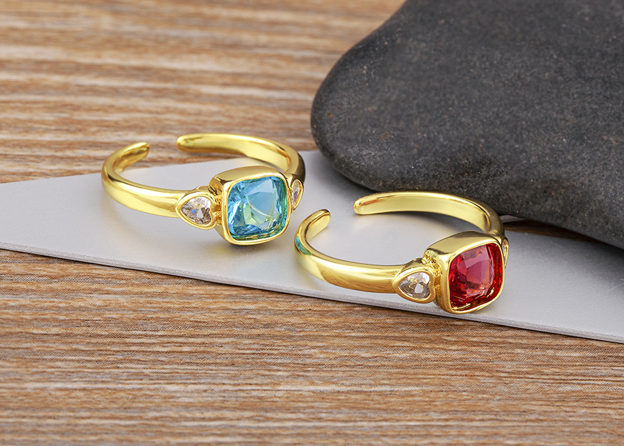 Buy Women's Clothing Online | Buy Trending Dresses for Women