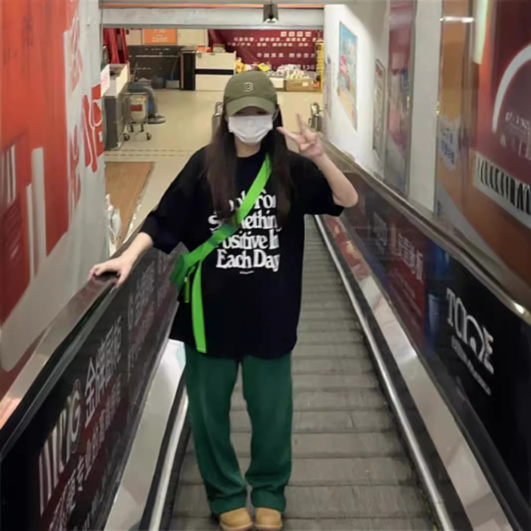 Womens Loose-fitting Short-sleeve T-shirt Top