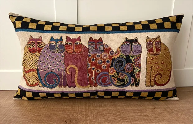 American Bed & Breakfast Cat Cotton Pillow Lucky Cat - Shop at LoveMi