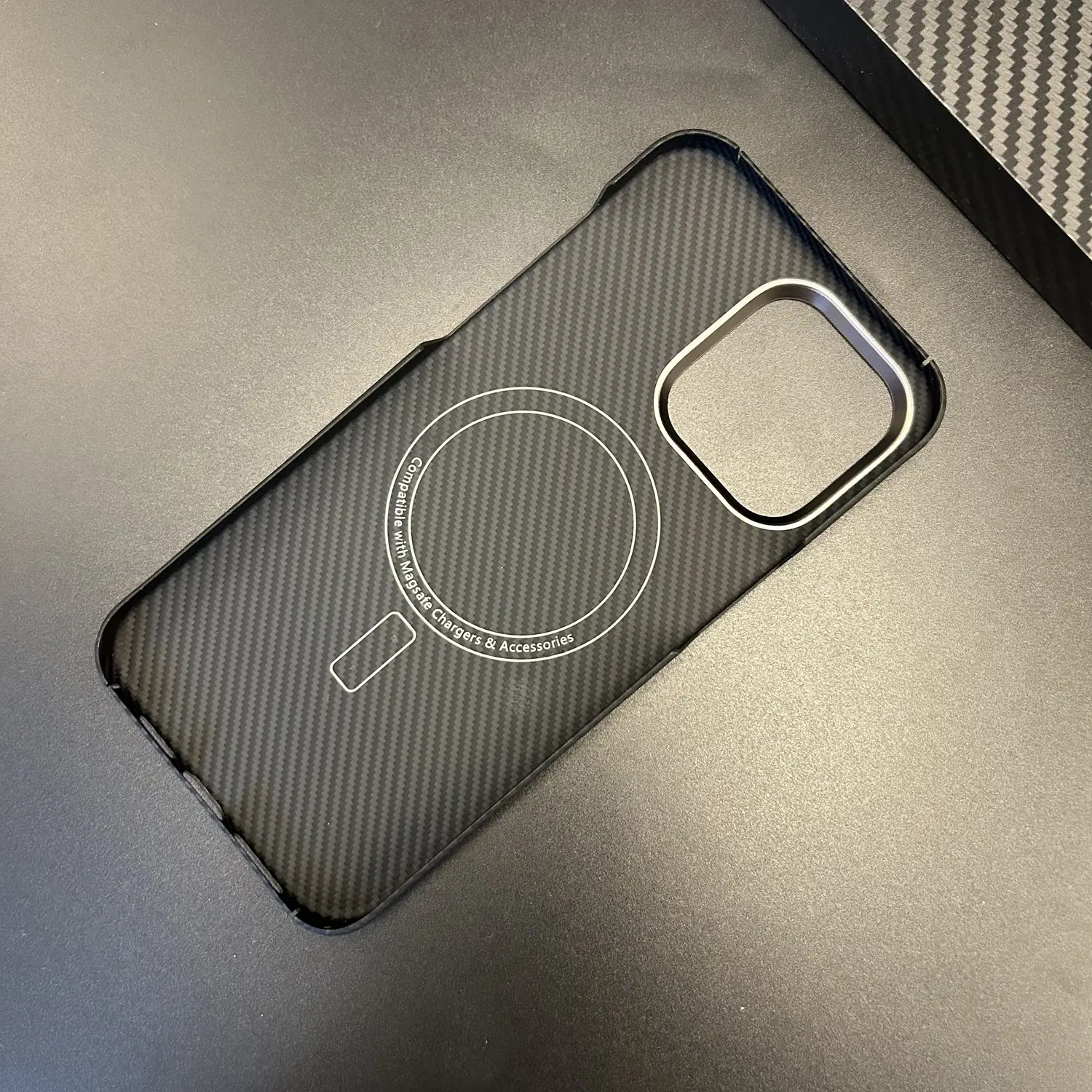 All-inclusive Frosted Kevlar Aramid Carbon Fiber Phone Shell