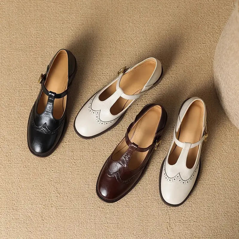 Vintage Brogue British Style Chunky Heel Pumps