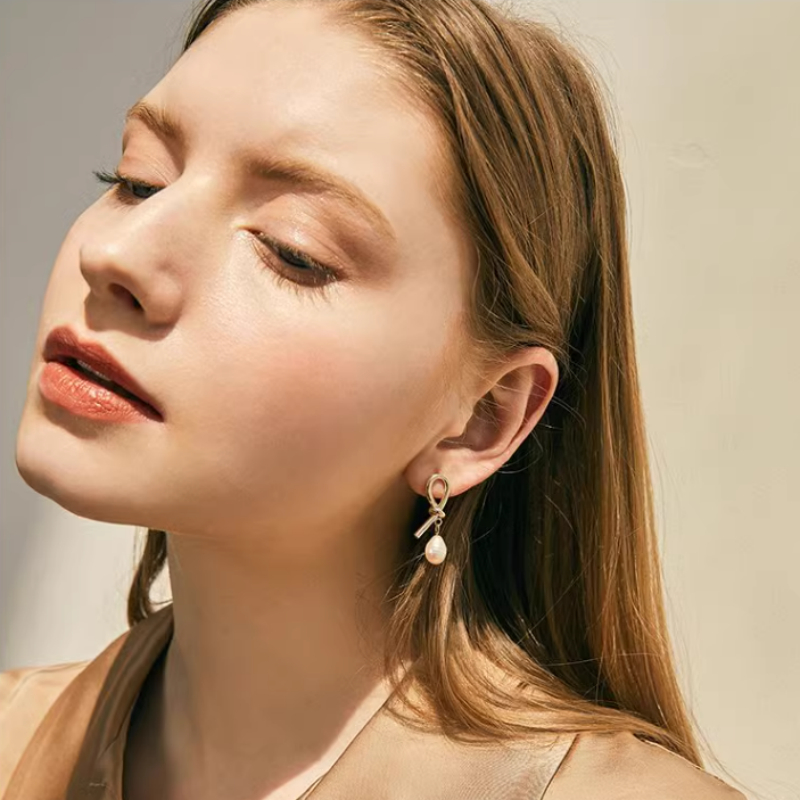 Pearl Earrings Women's Retro Non-piercing Ear Clip