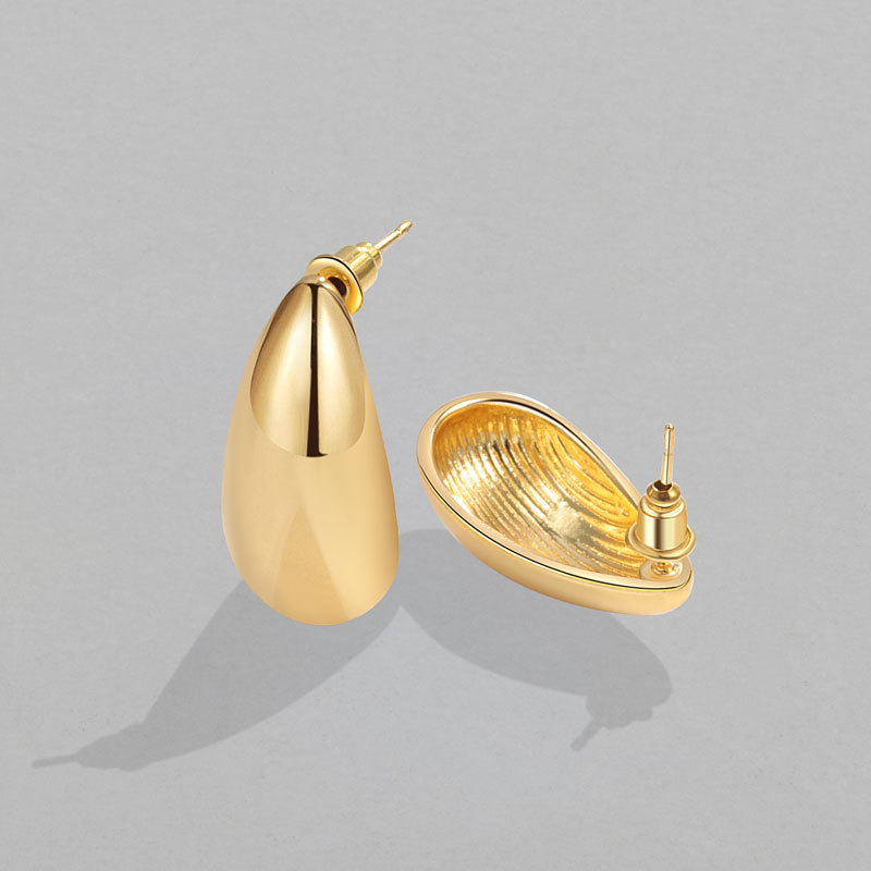 Minimalist Almond-shaped Gold Water-drop Stud Earrings