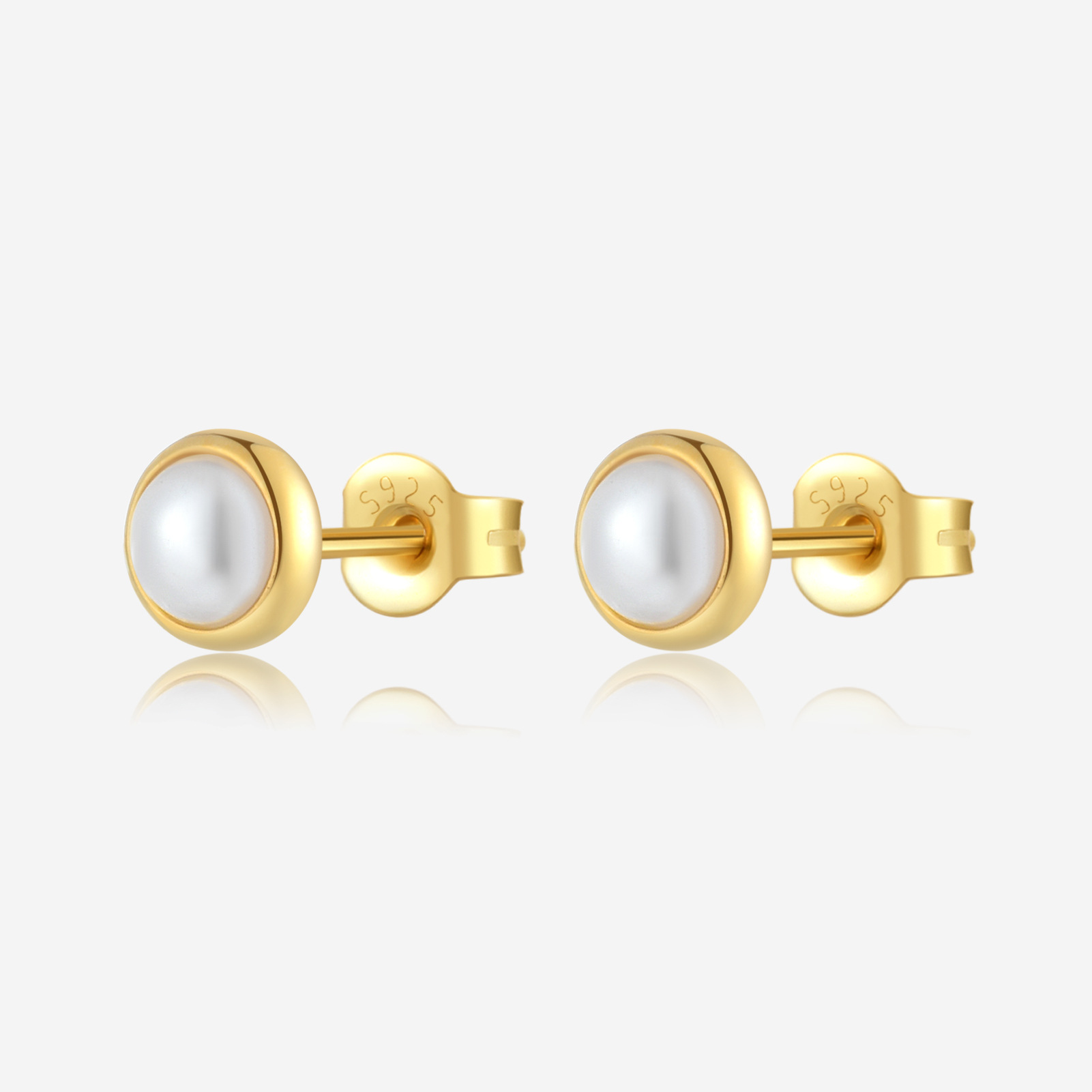 Women's Vintage Pearl S925 Silver Stud Earrings